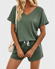 Isabelle | Ensemble femme t-shirt col en V et short