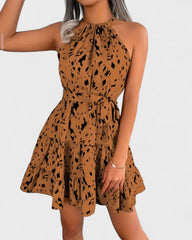 Nadine | Robe trapèze à imprimé léopard et col noué