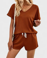 Isabelle | Ensemble femme t-shirt col en V et short