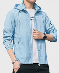 Jérôme | Veste coupe-vent homme bleu clair avec capuche