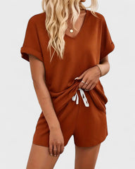 Isabelle | Ensemble femme t-shirt col en V et short