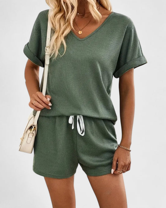 Isabelle | Ensemble femme t-shirt col en V et short