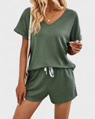 Isabelle | Ensemble femme t-shirt col en V et short