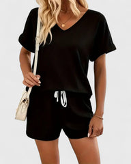 Isabelle | Ensemble femme t-shirt col en V et short