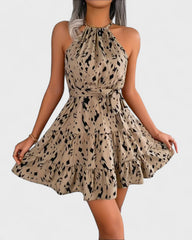 Nadine | Robe trapèze à imprimé léopard et col noué