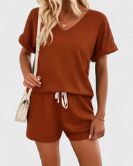 Isabelle | Ensemble femme t-shirt col en V et short